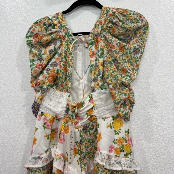 NWT For Love & Lemons Floral Rosalyn Mini Dress in Green White Medium - Picture 5 of 7